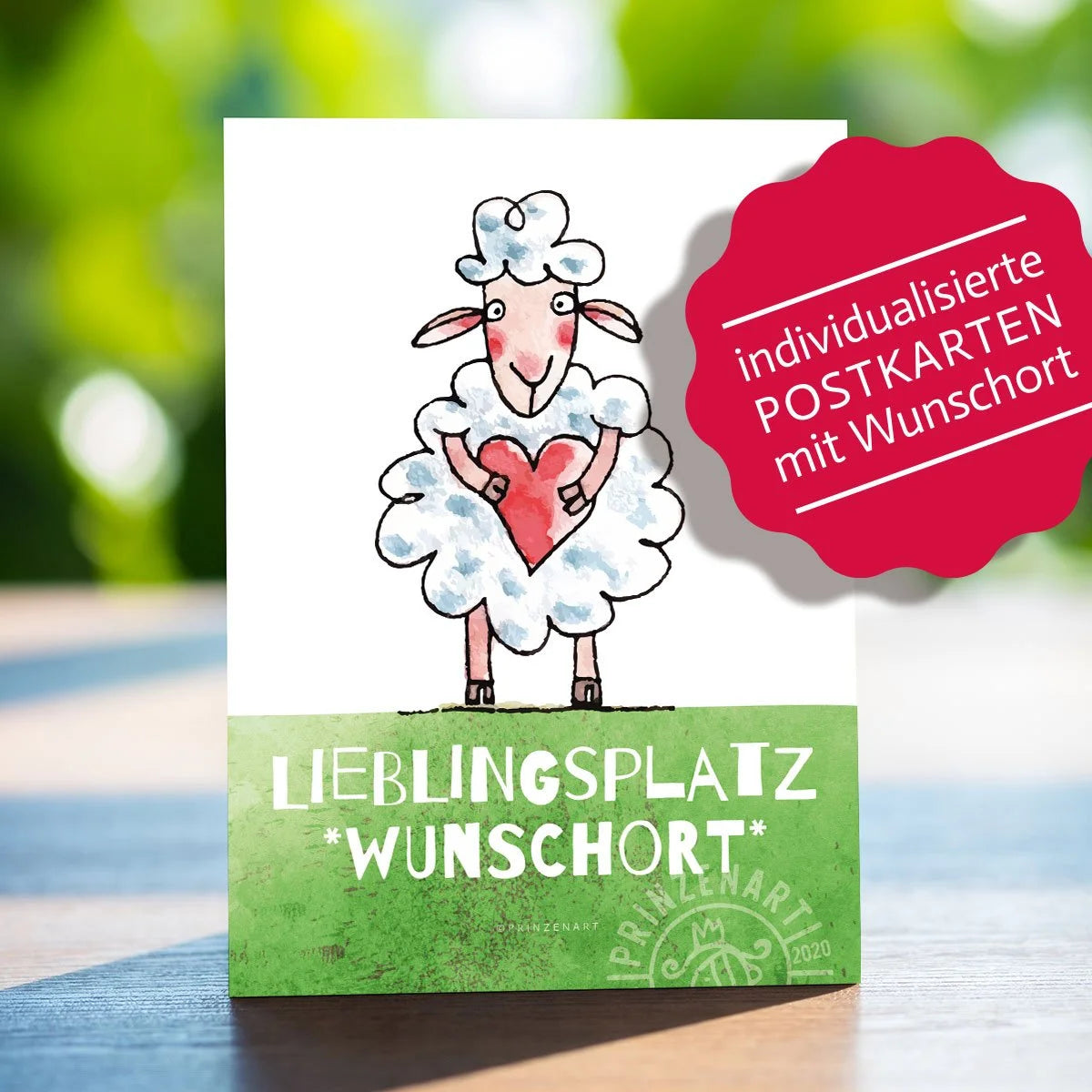Postkarte Küstenschaf am Lieblingsplatz auf grüner Wiese, Aquarell | Prinzenart