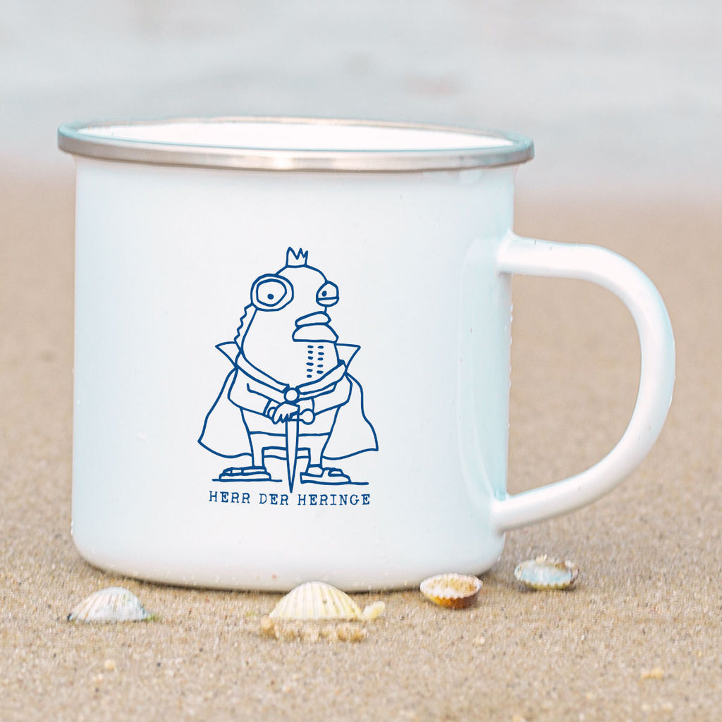 Emaille-Tasse – Herr der Heringe